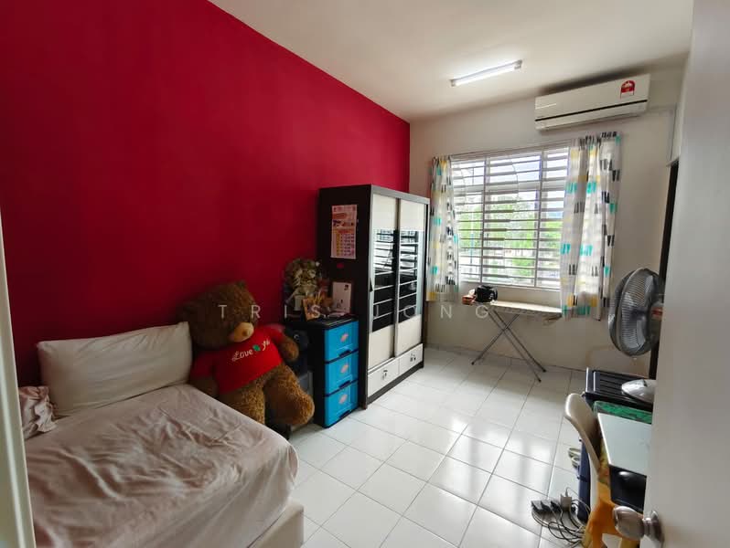 2-storey Terraced House for Sale in Kota Emerald (Rawang) - Tris Jong - Bedroom - PropertyGuru.com.my