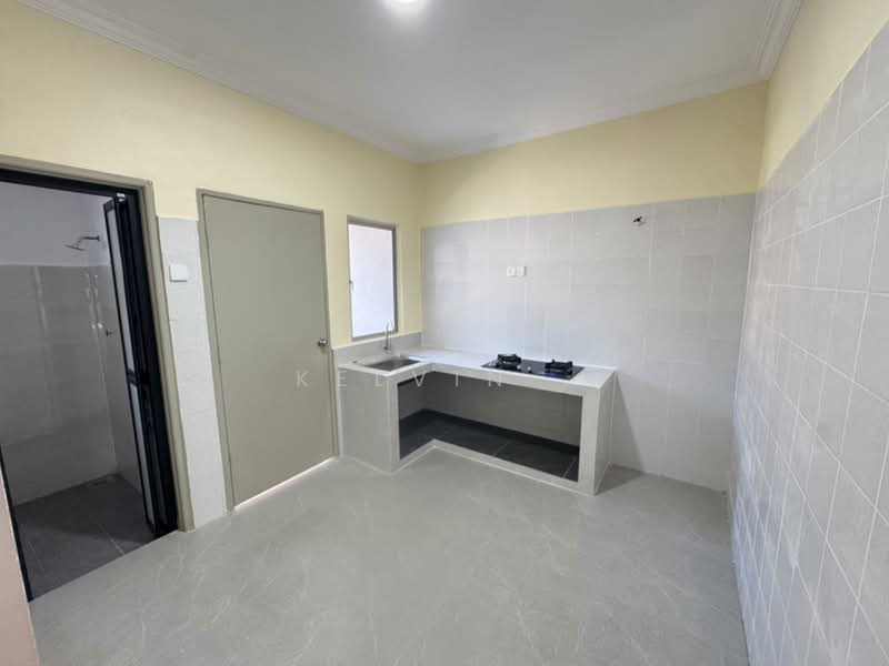 2-storey Terraced House for Sale in Rawang Perdana (Rawang) - Kelvin . - Kitchen - PropertyGuru.com.my