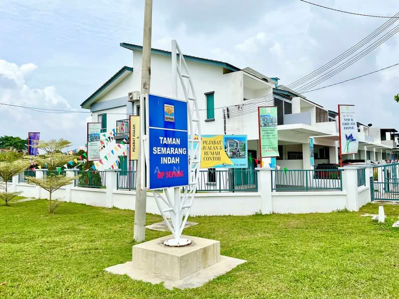 Rumah Teres 2 Tingkat untuk Dijual di Dengkil (Selangor) - Ilman Nahri - Exterior - PropertyGuru.com.my