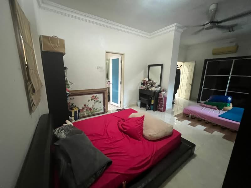 Kondominium untuk Dijual di Aseana Puteri - Jenny Ng - Bedroom - PropertyGuru.com.my
