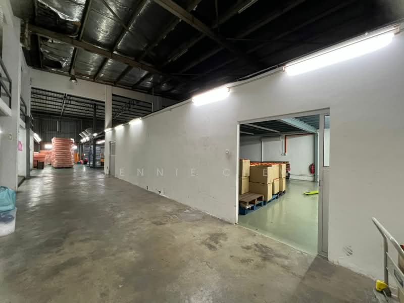 Semi-D Factory for Sale in Taman Tan Sri Yaacob (Johor Bahru) - Jennie Chew - Interior - PropertyGuru.com.my