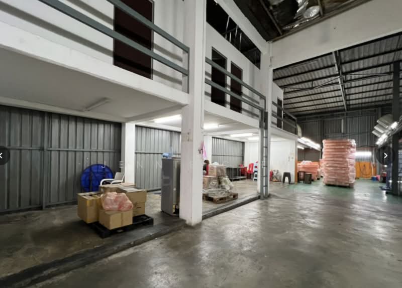 Semi-D Factory for Sale in Taman Tan Sri Yaacob (Johor Bahru) - Jennie Chew - Interior - PropertyGuru.com.my