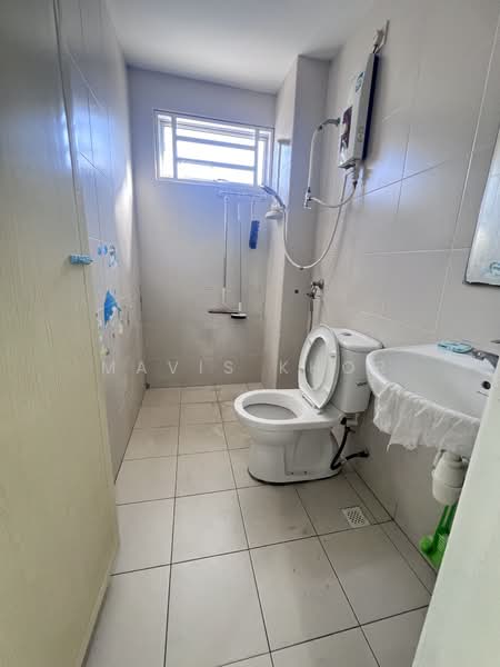 1.5-storey Terraced House for Sale in Butterworth (Penang) - Mavis Khor - Bathroom - PropertyGuru.com.my