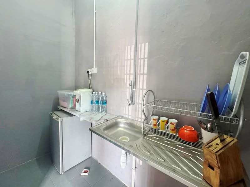 Shop for Rent in Port Klang (Pelabuhan Klang) (Selangor) - Penny Chia - Kitchen - PropertyGuru.com.my
