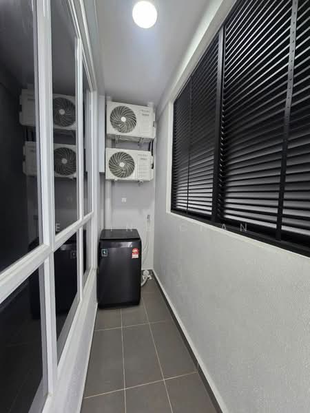 Servis Apartment untuk Disewa di TRELLIS RESIDENCES - Elaine Chan - Balcony - PropertyGuru.com.my