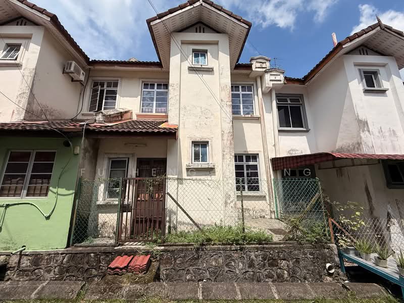Rumah Teres 2 Tingkat untuk Dijual di Taman Bukit Dahlia (Pasir Gudang) - Fu Heng Chong - Exterior - PropertyGuru.com.my
