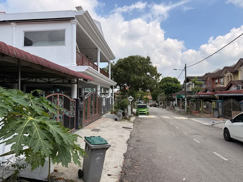 Rumah Teres 2 Tingkat untuk Dijual di Taman Bukit Dahlia (Pasir Gudang) - Fu Heng Chong - Exterior - PropertyGuru.com.my