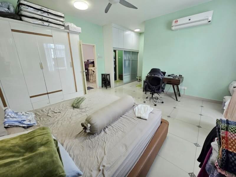 2-storey Terraced House for Sale in TAMAN PUCHONG UTAMA (Puchong) - Evan Goh - Bedroom - PropertyGuru.com.my