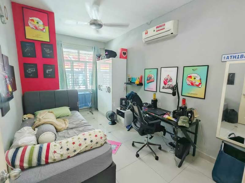 2-storey Terraced House for Sale in TAMAN PUCHONG UTAMA (Puchong) - Evan Goh - Bedroom - PropertyGuru.com.my
