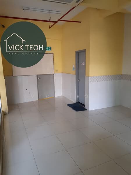 Shop / Office for Rent in Taman Bukit Jambul (Bukit Jambul) - Vick Teoh - Interior - PropertyGuru.com.my