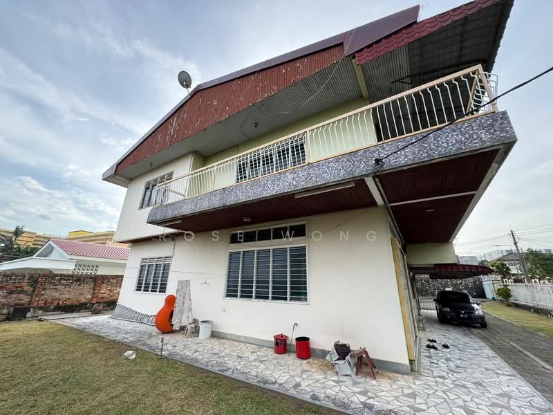 Bungalow for Sale in Bukit Rasah (Seremban) - Rose Wong - Exterior - PropertyGuru.com.my
