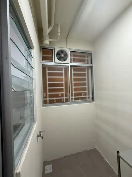 Kondominium untuk Disewa di Residensi Sateria - Nur Adibah Ishak - PropertyGuru.com.my