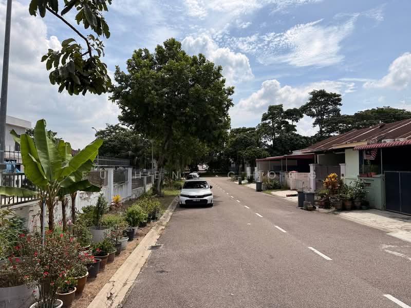 Rumah Teres 1 Tingkat untuk Dijual di Taman Bestari Indah (Ulu Tiram) - Fu Heng Chong - Exterior - PropertyGuru.com.my