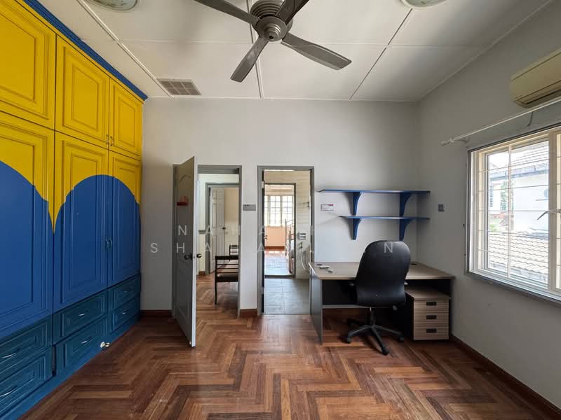 Semi-Detached House for Sale in Seksyen 9 (Shah Alam) - Nahathir Shahabudin - Study - PropertyGuru.com.my