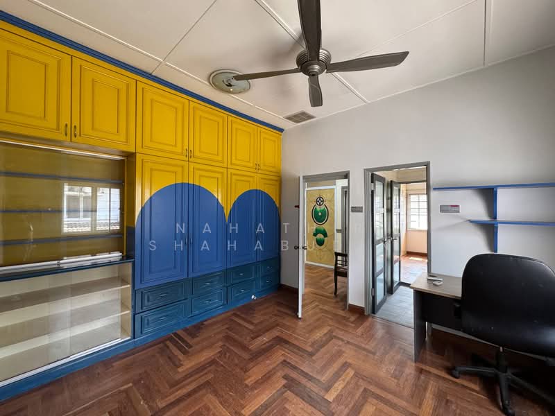 Semi-Detached House for Sale in Seksyen 9 (Shah Alam) - Nahathir Shahabudin - Study - PropertyGuru.com.my