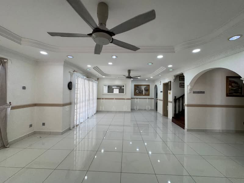 Semi-Detached House for Sale in Seksyen 9 (Shah Alam) - Nahathir Shahabudin - Living Room - PropertyGuru.com.my