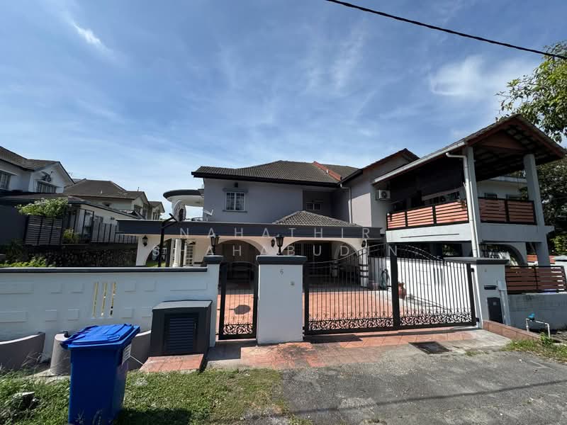 Semi-Detached House for Sale in Seksyen 9 (Shah Alam) - Nahathir Shahabudin - Exterior - PropertyGuru.com.my