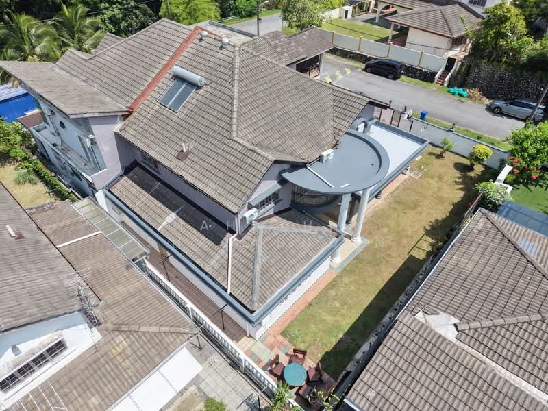 Semi-Detached House for Sale in Seksyen 9 (Shah Alam) - Nahathir Shahabudin - Exterior - PropertyGuru.com.my