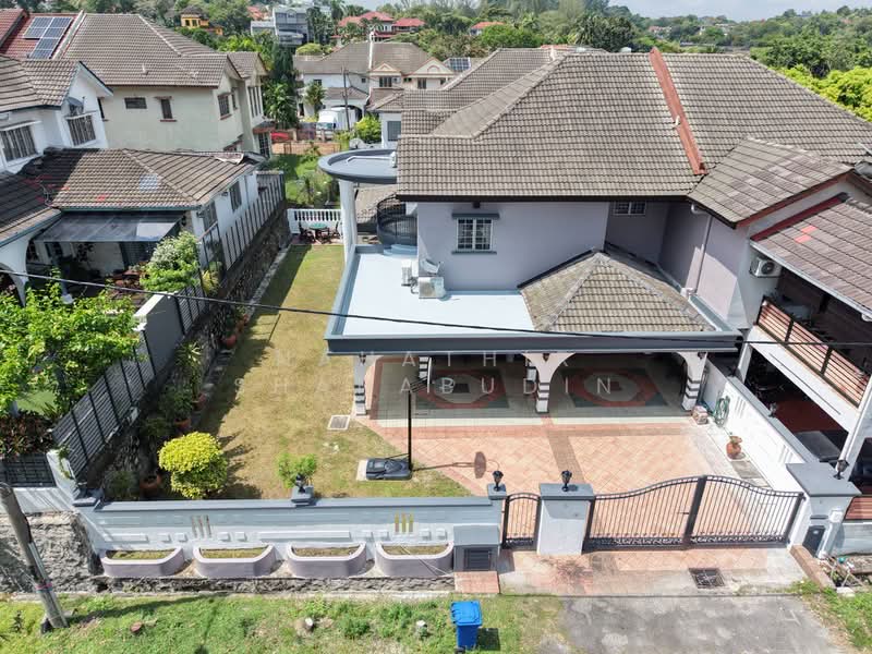 Semi-Detached House for Sale in Seksyen 9 (Shah Alam) - Nahathir Shahabudin - Exterior - PropertyGuru.com.my
