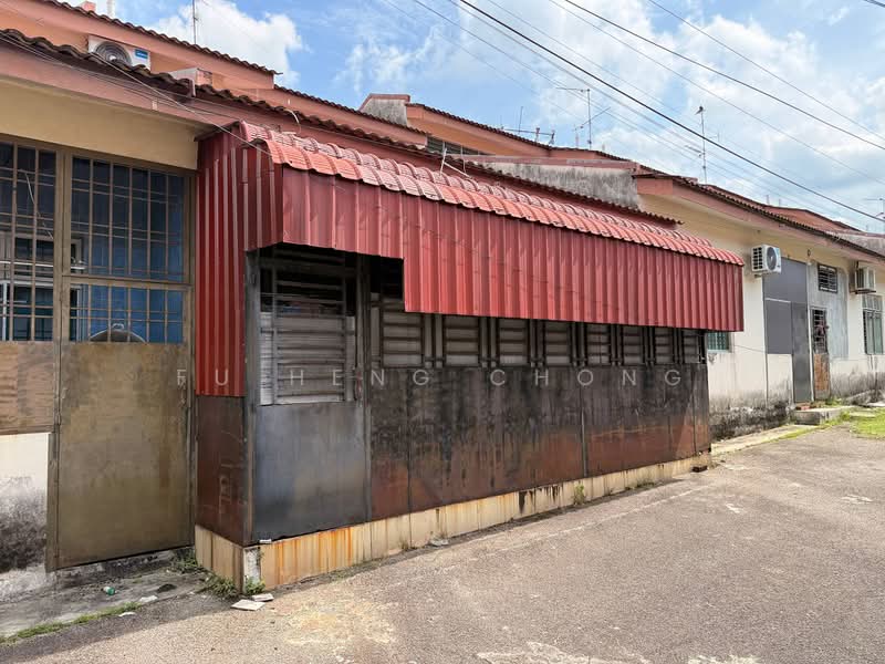 Rumah Teres 1 Tingkat untuk Dijual di Taman Bestari Indah (Ulu Tiram) - Fu Heng Chong - Exterior - PropertyGuru.com.my