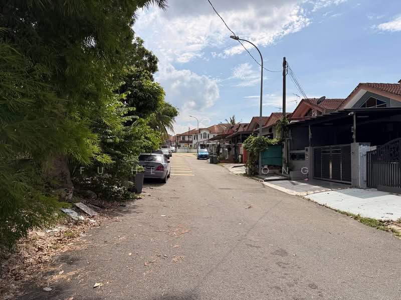 Rumah Teres 1 Tingkat untuk Dijual di Taman Bestari Indah (Ulu Tiram) - Fu Heng Chong - Exterior - PropertyGuru.com.my
