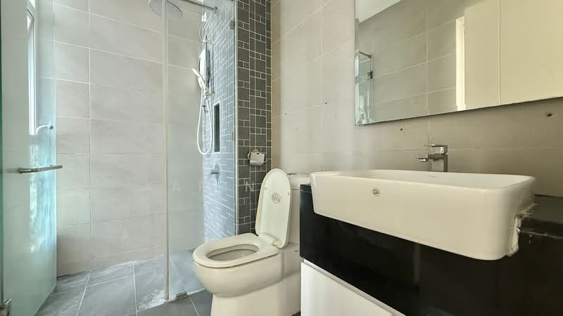 Condominium for Sale at Medini Signature - Karine Sior - Bathroom - PropertyGuru.com.my