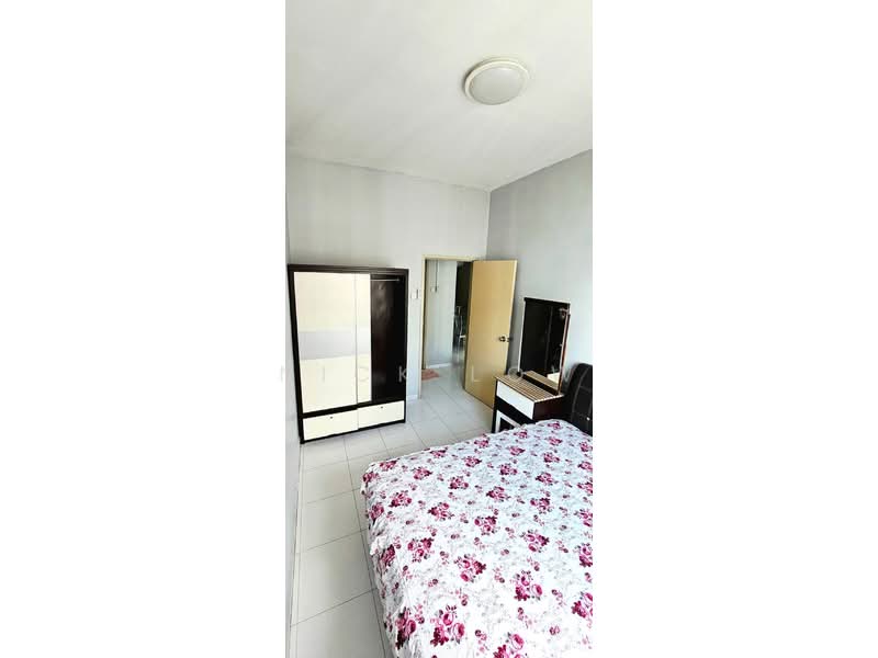 Servis Apartment untuk Disewa di Jentayu Residensi @ Tampoi - Nick Low - Bedroom - PropertyGuru.com.my