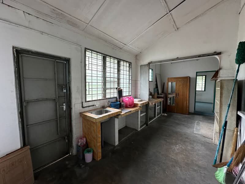 Rumah Teres 1 Tingkat untuk Dijual di Taman Wing Onn (Ipoh) - Sam Lam - Kitchen - PropertyGuru.com.my