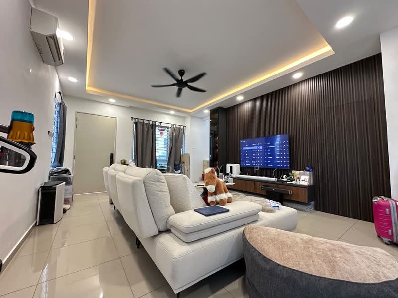 2-storey Terraced House for Sale in Bandar Tasik Puteri (Rawang) - Andy Yap - Living Room - PropertyGuru.com.my