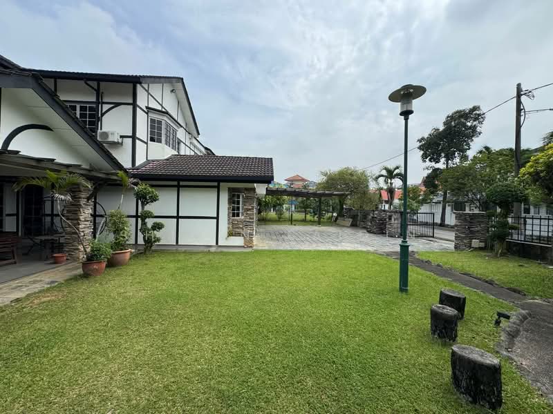 Bungalow for Sale in Seksyen 9 (Shah Alam) - Shiqin Saidin - Exterior - PropertyGuru.com.my