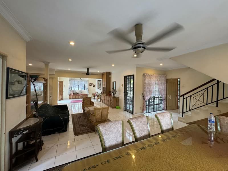 Bungalow for Sale in Seksyen 9 (Shah Alam) - Shiqin Saidin - Living Room - PropertyGuru.com.my
