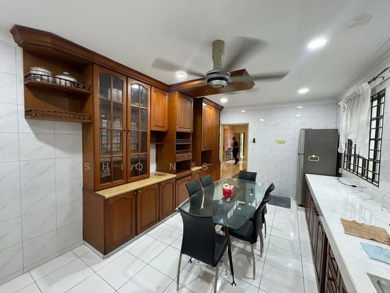 Bungalow for Sale in Seksyen 9 (Shah Alam) - Shiqin Saidin - Kitchen - PropertyGuru.com.my