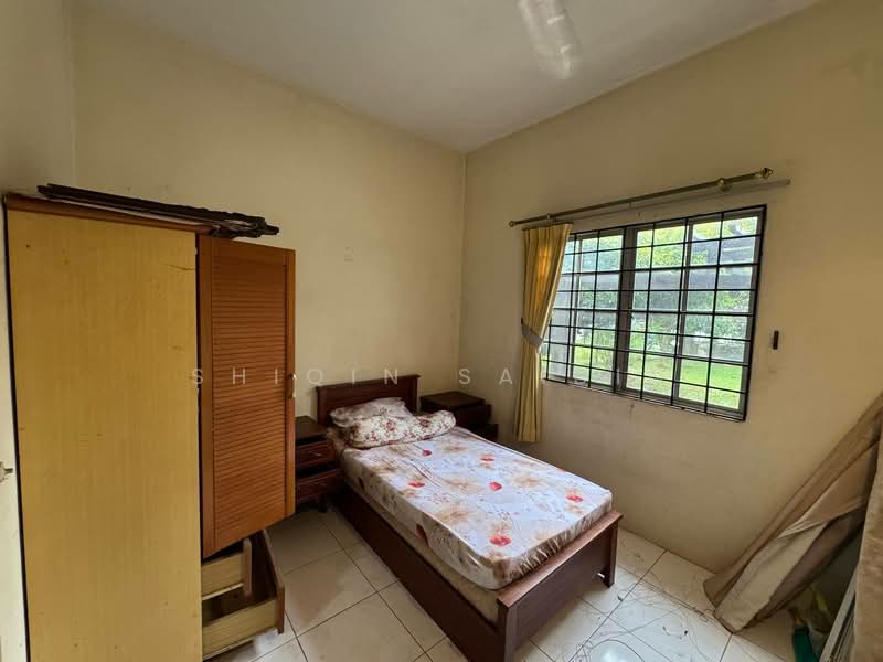 Bungalow for Sale in Seksyen 9 (Shah Alam) - Shiqin Saidin - Bedroom - PropertyGuru.com.my