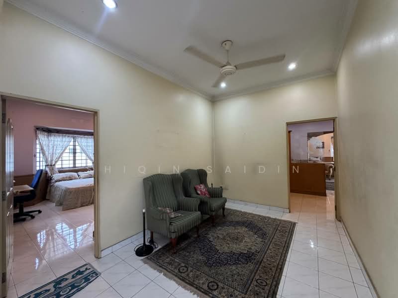 Bungalow for Sale in Seksyen 9 (Shah Alam) - Shiqin Saidin - Living Room - PropertyGuru.com.my