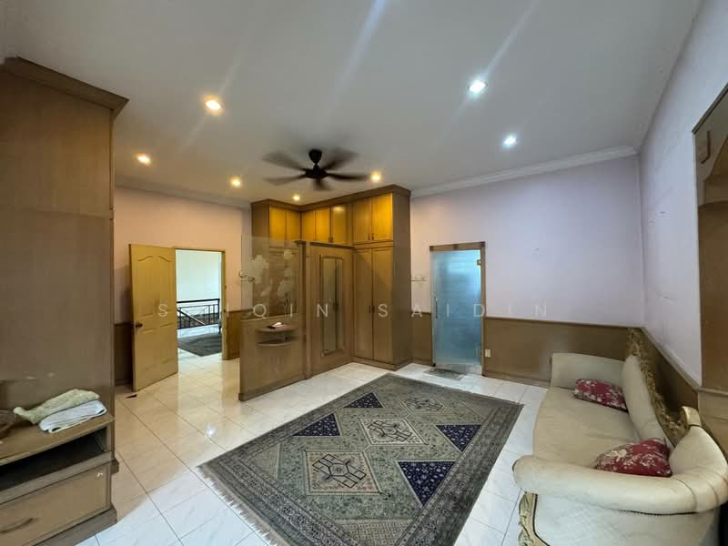 Bungalow for Sale in Seksyen 9 (Shah Alam) - Shiqin Saidin - Bedroom - PropertyGuru.com.my