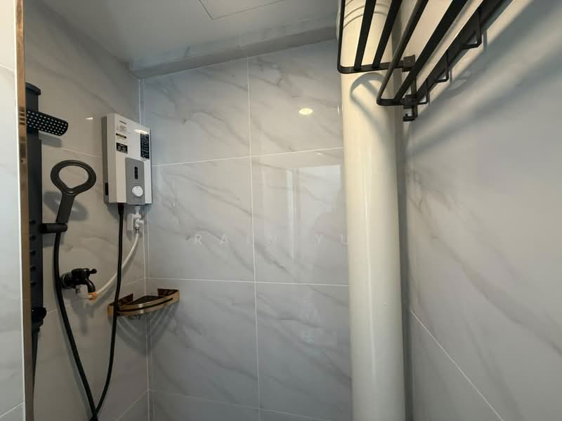 Flat for Sale at Taman Terubong Indah (Majestic Heights) - Rain Yu - Bathroom - PropertyGuru.com.my