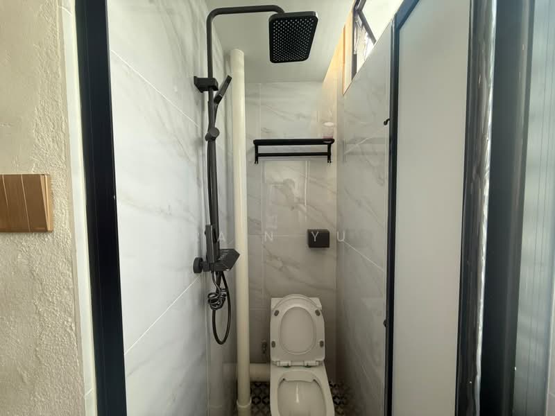 Flat for Sale at Taman Terubong Indah (Majestic Heights) - Rain Yu - Bathroom - PropertyGuru.com.my