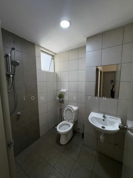 Kondominium untuk Disewa di Platinum OUG Residence - Low Kok Pin - Bathroom - PropertyGuru.com.my