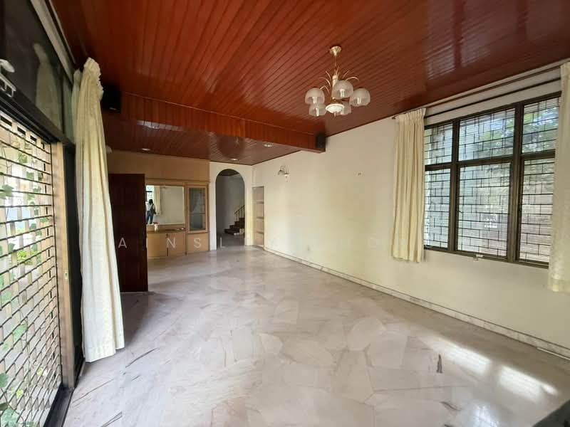 Bungalow for Sale in Fair Park (Ipoh) - Ainsley Thong - Living Room - PropertyGuru.com.my