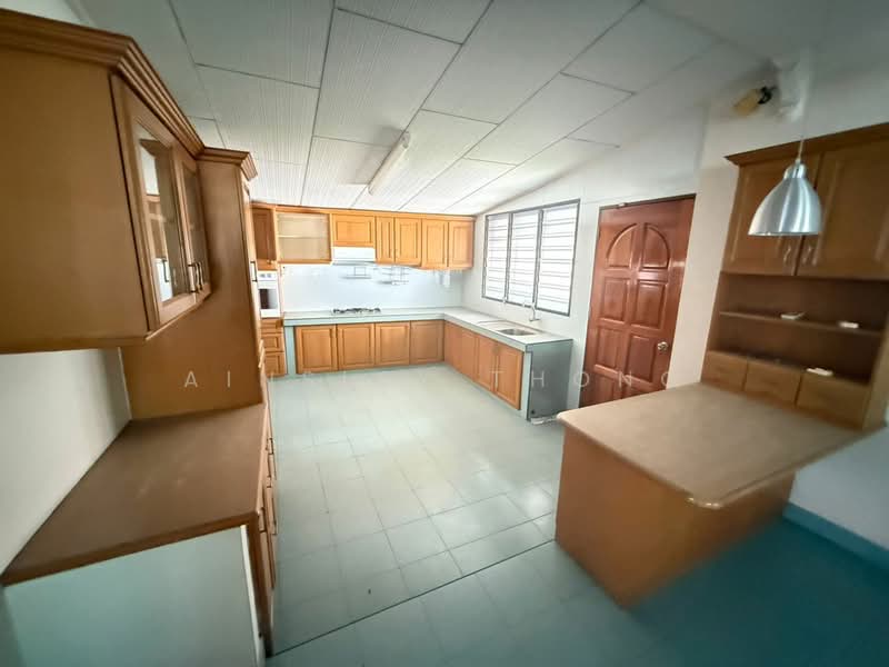 Bungalow for Sale in Fair Park (Ipoh) - Ainsley Thong - Kitchen - PropertyGuru.com.my