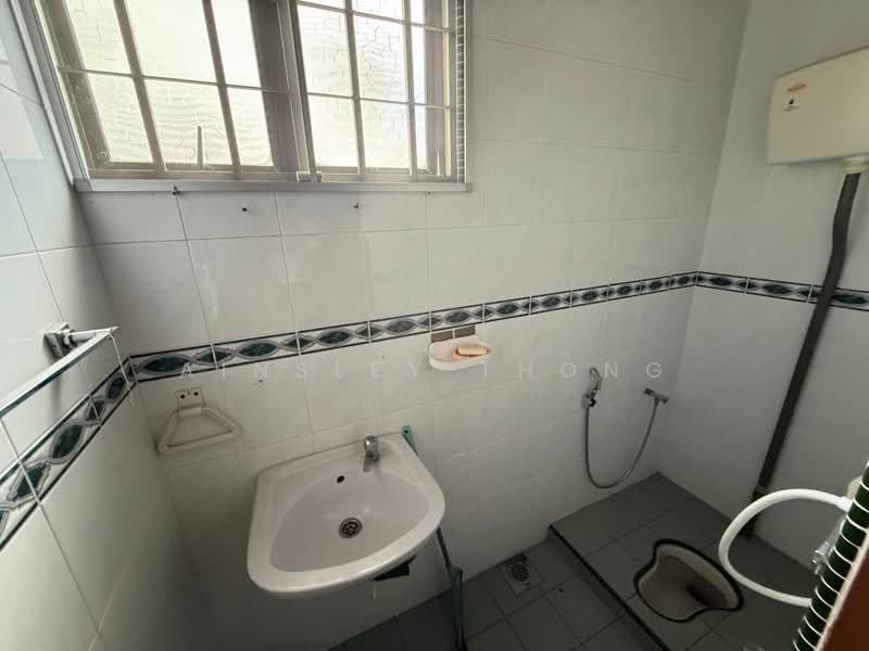 Bungalow for Sale in Fair Park (Ipoh) - Ainsley Thong - Bathroom - PropertyGuru.com.my