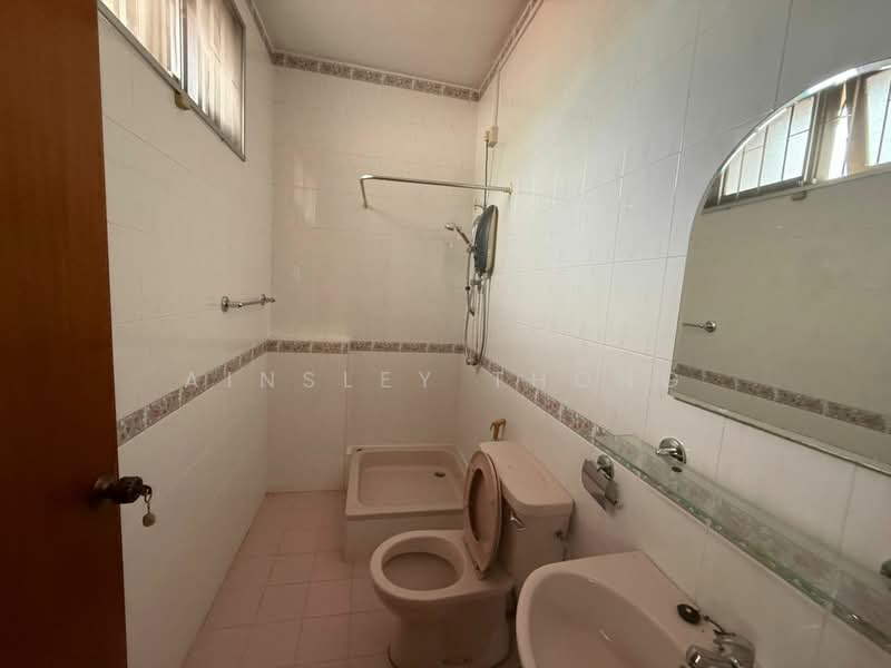 Bungalow for Sale in Fair Park (Ipoh) - Ainsley Thong - Bathroom - PropertyGuru.com.my