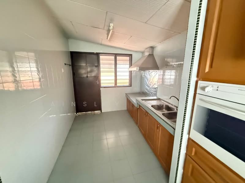 Bungalow for Sale in Fair Park (Ipoh) - Ainsley Thong - Kitchen - PropertyGuru.com.my