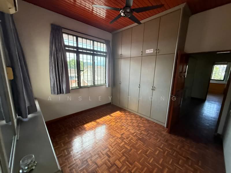 Bungalow for Sale in Fair Park (Ipoh) - Ainsley Thong - Bedroom - PropertyGuru.com.my
