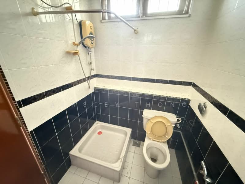 Bungalow for Sale in Fair Park (Ipoh) - Ainsley Thong - Bathroom - PropertyGuru.com.my