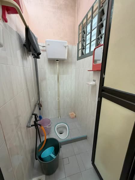 2-storey Terraced House for Sale in Taman Daya (Johor Bahru) - Jason Sim - Bathroom - PropertyGuru.com.my