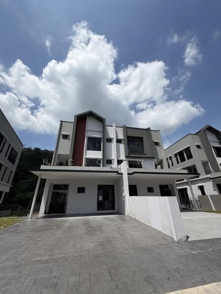 Semi-Detached House for Sale in Petaling (Selangor) - Nicson Wan - Exterior - PropertyGuru.com.my