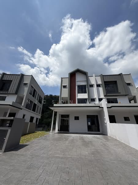 Semi-Detached House for Sale in Petaling (Selangor) - Nicson Wan - Exterior - PropertyGuru.com.my