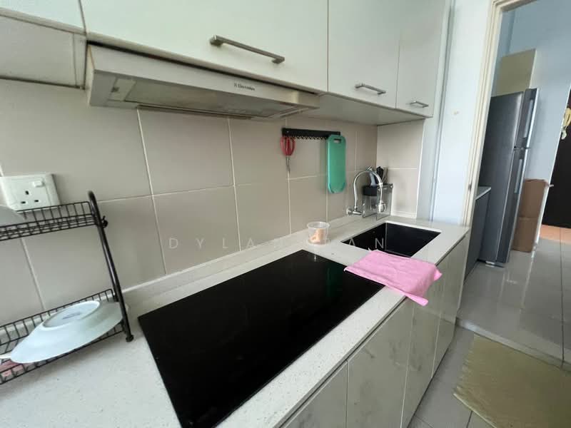 Pangsapuri untuk Disewa di D'Rich Executive Suites - Dylan Tan - Kitchen - PropertyGuru.com.my