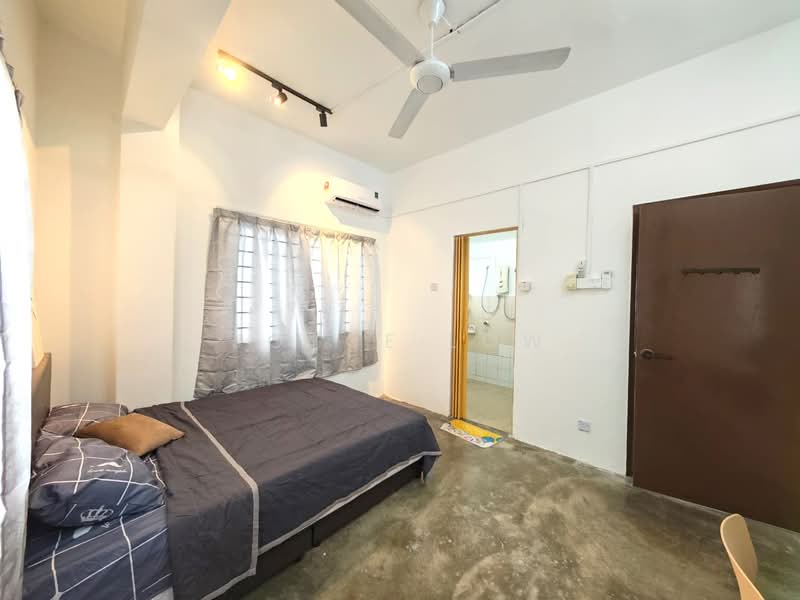 Flat for Rent at Taman Puchong Intan Flat - Joyce Low - Bedroom - PropertyGuru.com.my